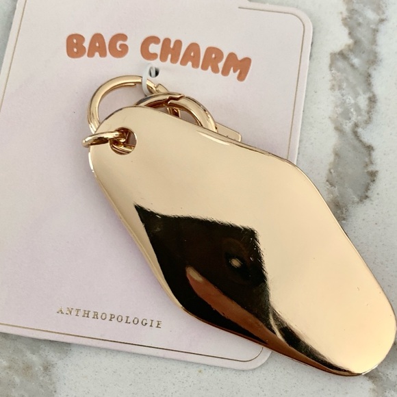 ANTHROPOLOGIE Hotel Key Bag Charm Tomatoes on Pink Background - Picture 3 of 3